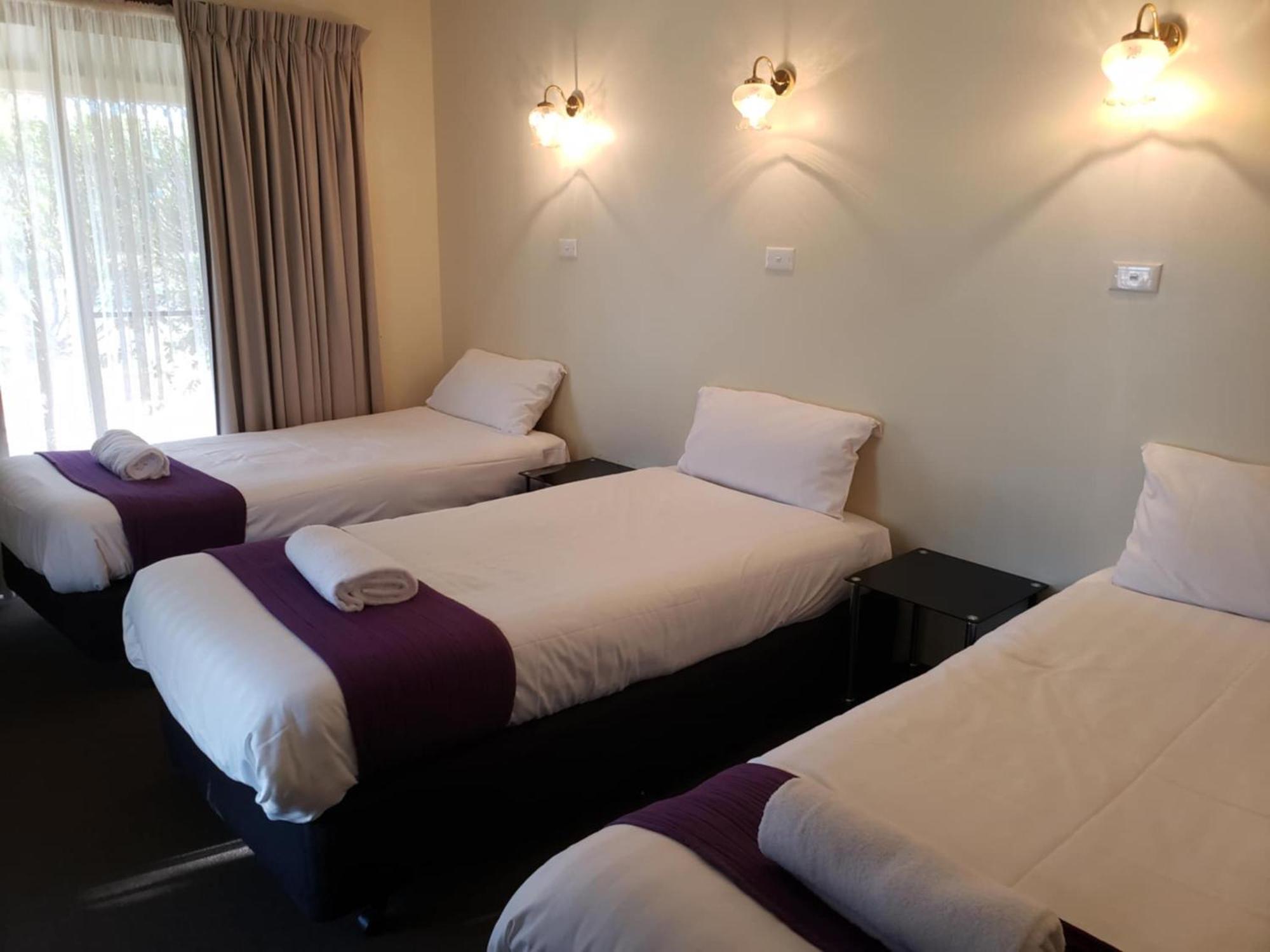 Balranald Motor Inn חדר תמונה